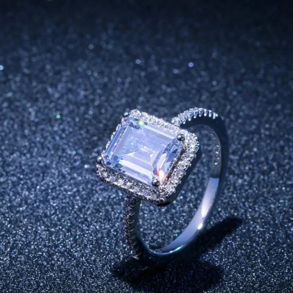 New* 925 Silver Emerald Cut White Sapphire Ring - Picture 9 of 9